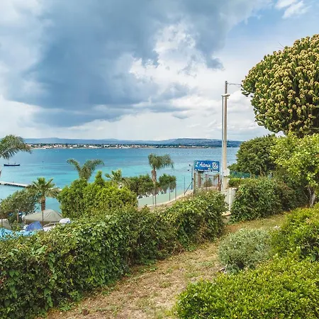 Isola Dei Sogni Гостевой дом 4*